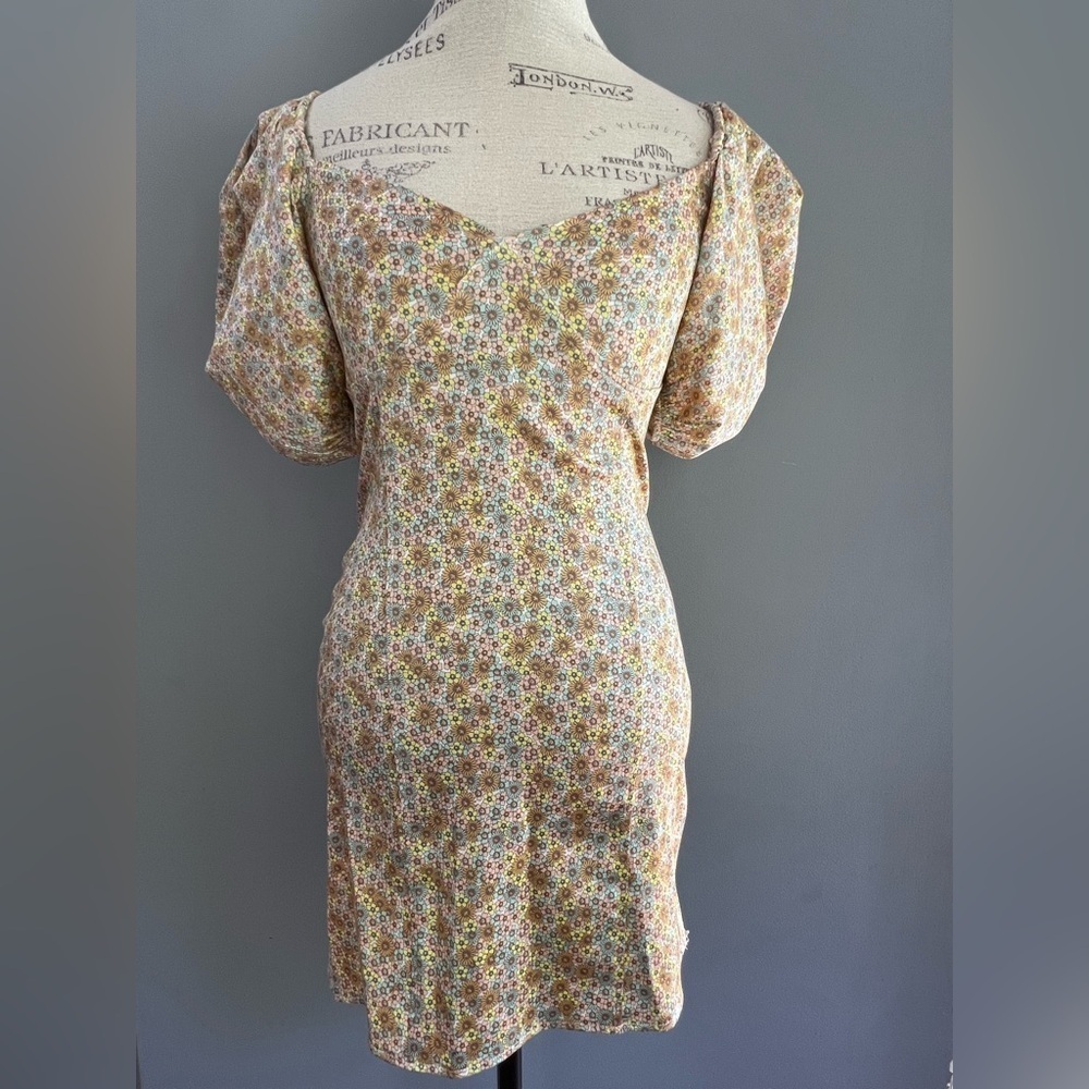 ZARA Satin Effect Floral Dress Pristine condition Size Large - Picture 3 of 11